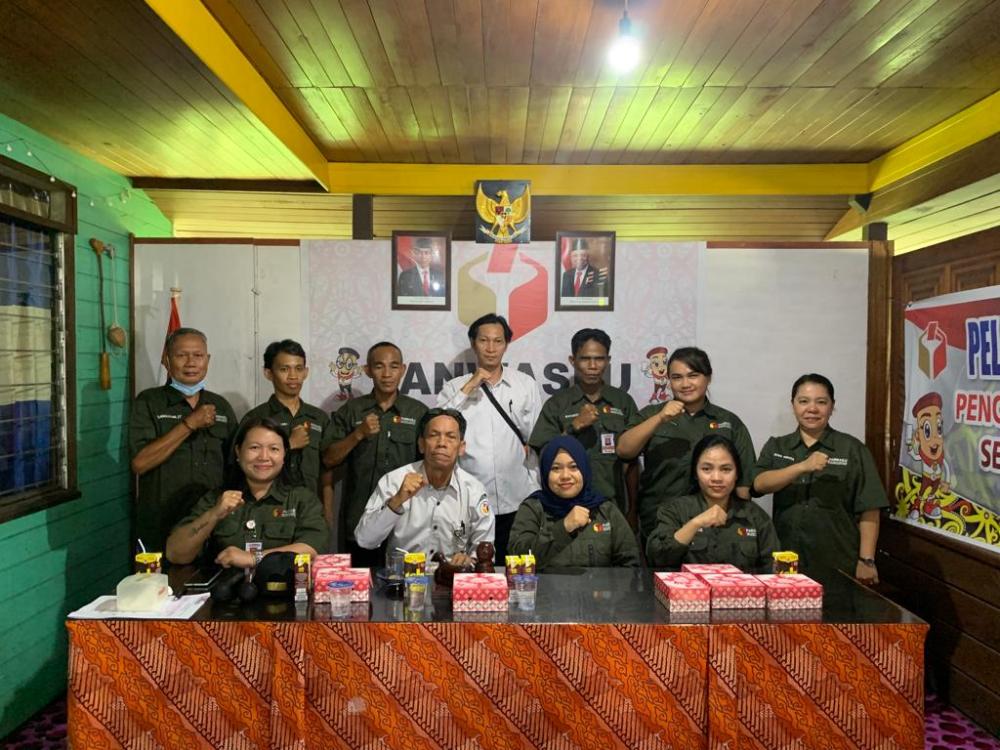 Pelantikan PAW PKD Panwaslu Kecamatan Kapuas Barat Kabupaten Kapuas