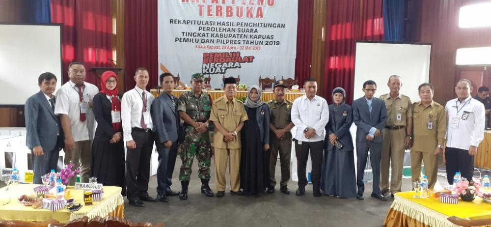Rapat Pleno Terbuka Rekapitulasi Hasil Penghitungan Perolehan Suara Tingkat Kabupaten Kapuas Pemilu dan Pilpres Tahun 2019