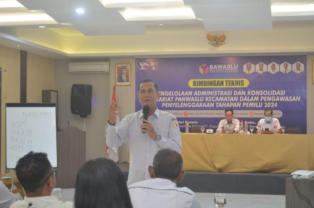 Iswahyudi: Peran Kepala Sekretariat Sangat Penting Bagi Panwaslu Kecamatan