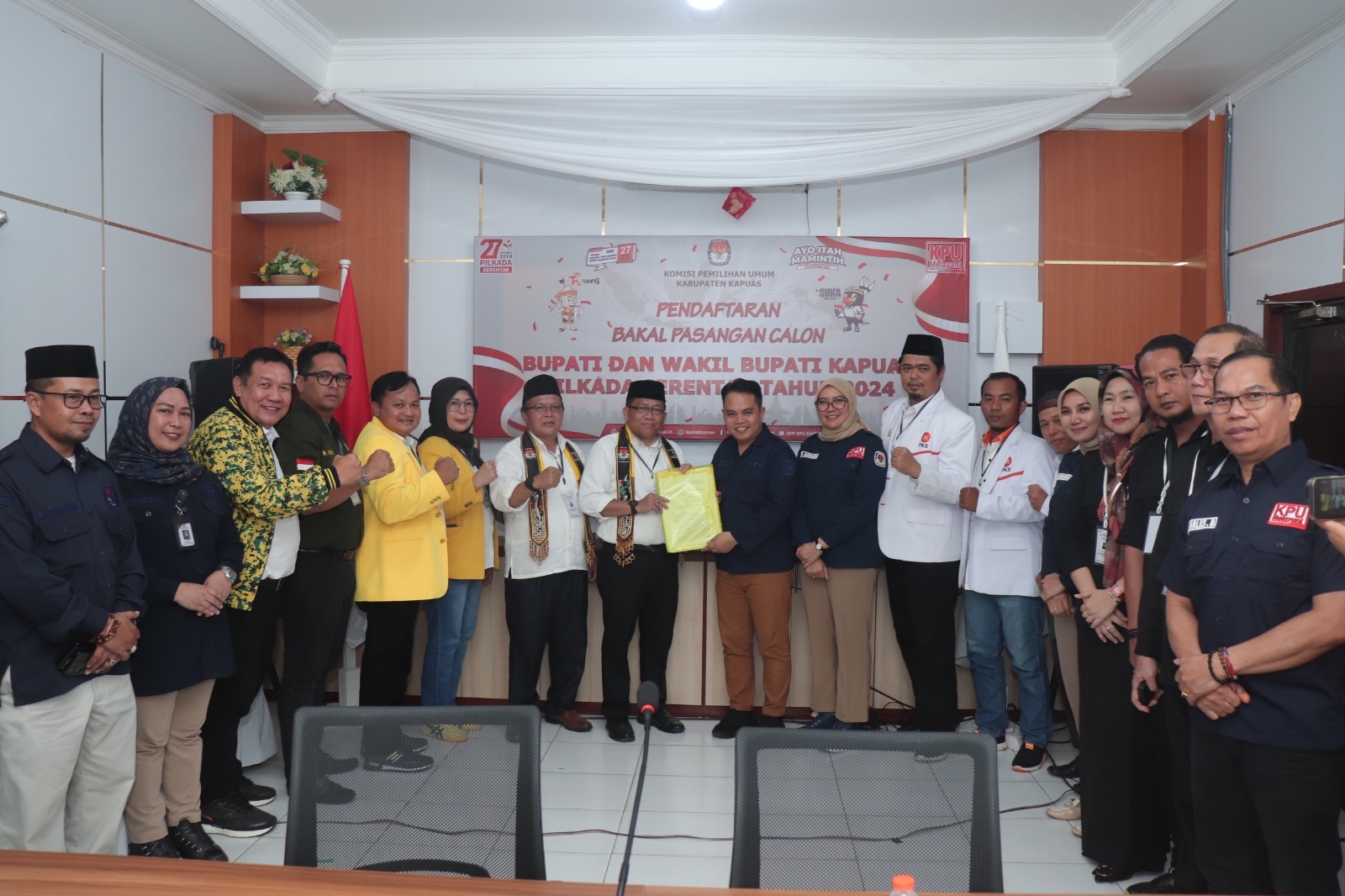 Pengawasan Pendaftaran Calon Pasangan Bupati dan Wakil Bupati Kapuas Tahun 2024