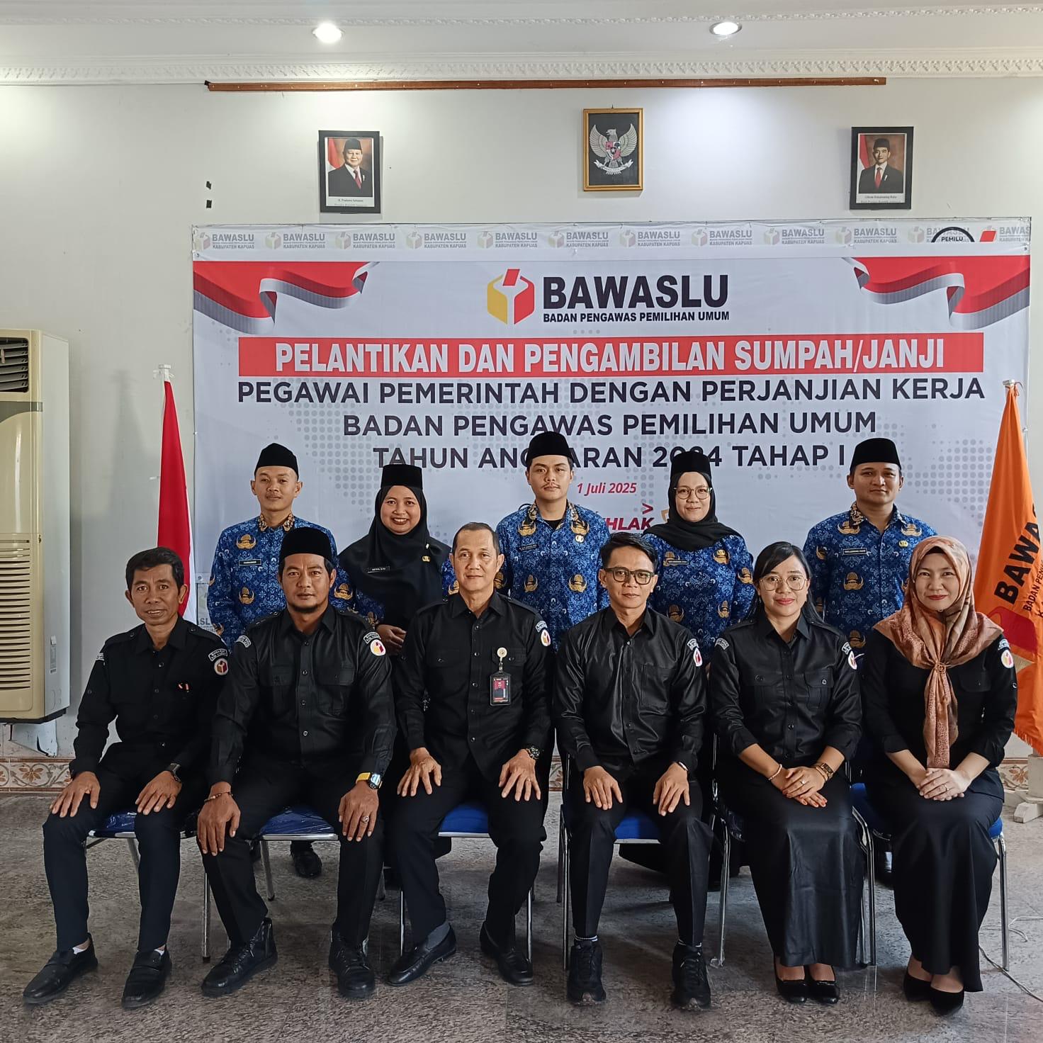 Pelantikan PPPK Bawaslu Kapuas