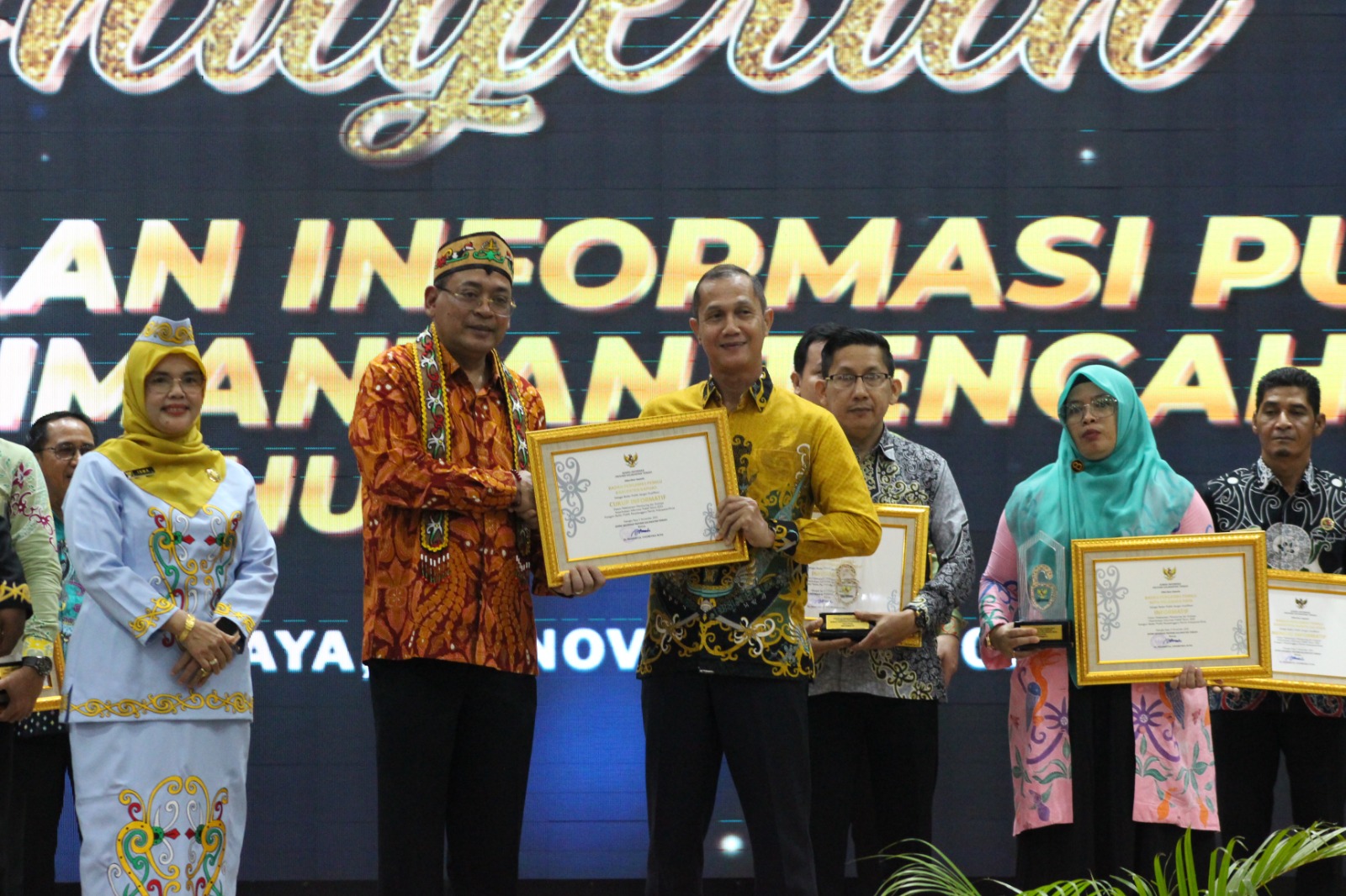 Penganugerahan dari Komisi Informasi