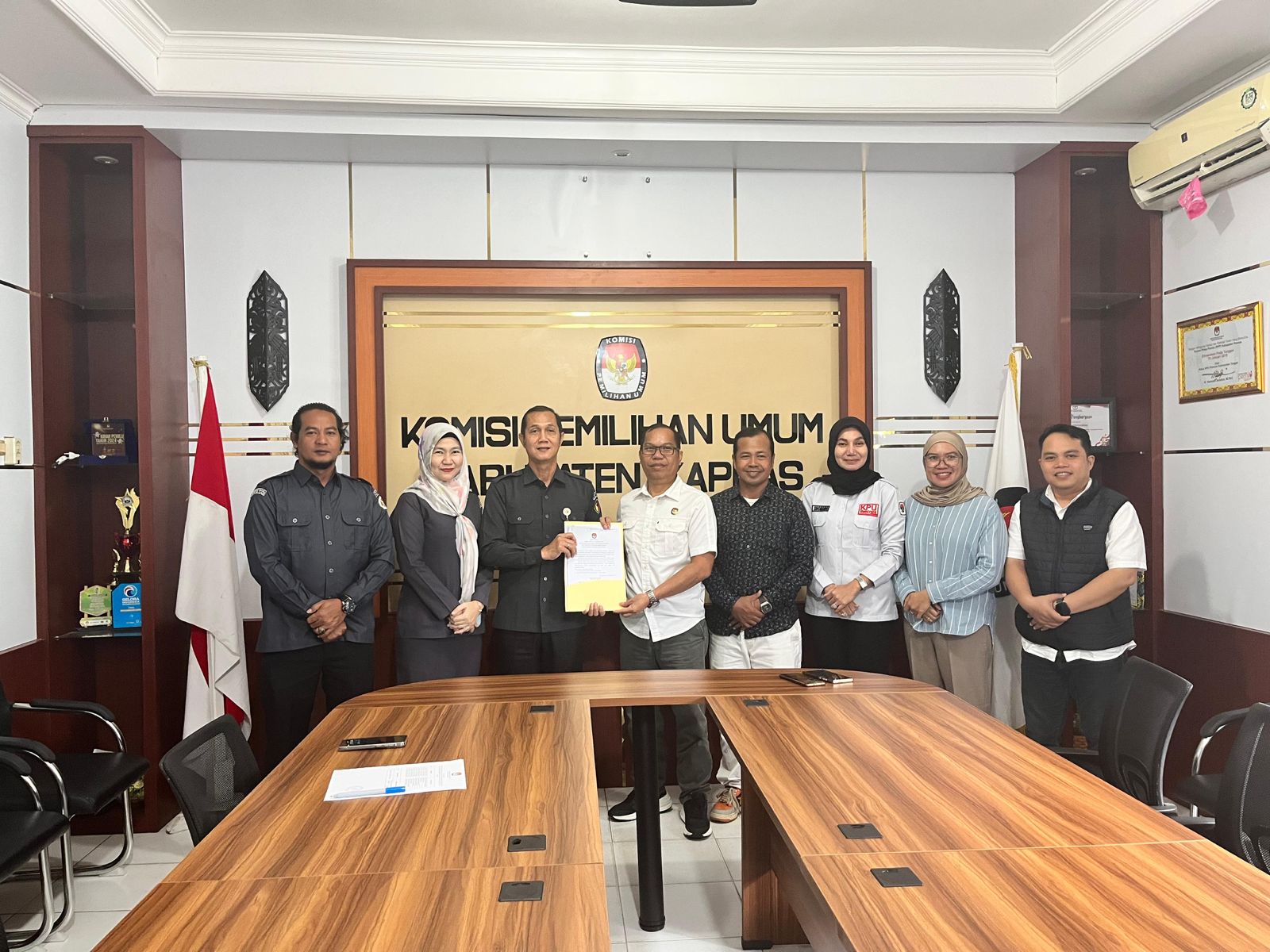 Kawal Akuntabilitas Partai Politik