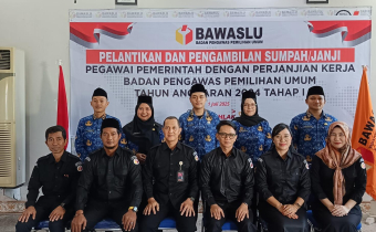 Pelantikan PPPK Bawaslu Kapuas
