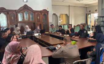 Kunjungan Kasek Bawaslu Kalteng